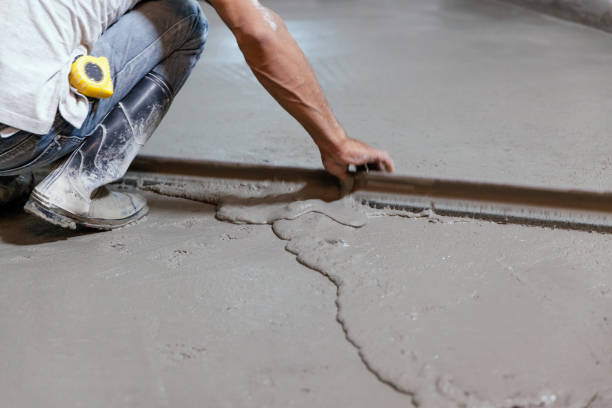 Best Custom Concrete Contractor  in Bingham Farms, MI
